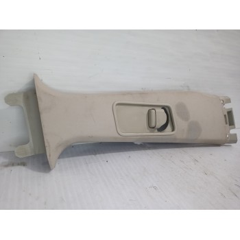 Recambio de moldura para land rover discovery 4 tdv6 hse referencia OEM IAM EMG500261  