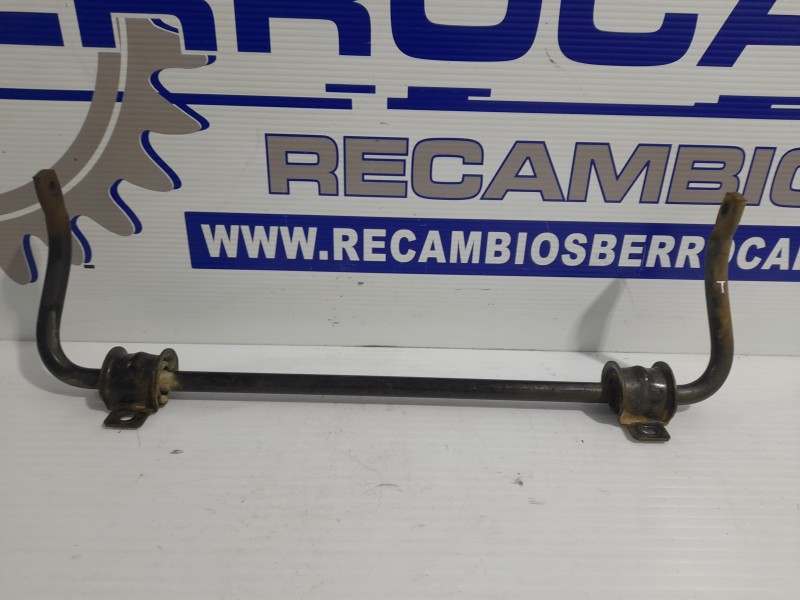 Recambio de barra estabilizadora trasera para mazda 3 berlina (bk) 1.6 cd diesel cat referencia OEM IAM BP4K28151C  