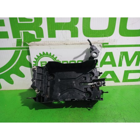 Recambio de soporte bateria para opel corsa e expression referencia OEM IAM 13498274  