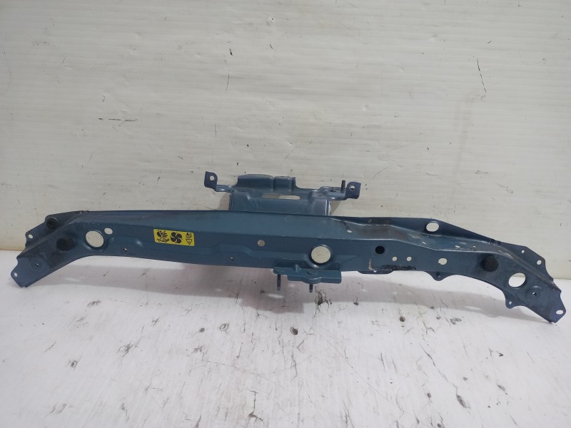 Recambio de travesaño para nissan micra (k12e) sport referencia OEM IAM 62511AX630  