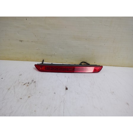 Recambio de luz central de freno para opel grandland x design line referencia OEM IAM 9688016380  