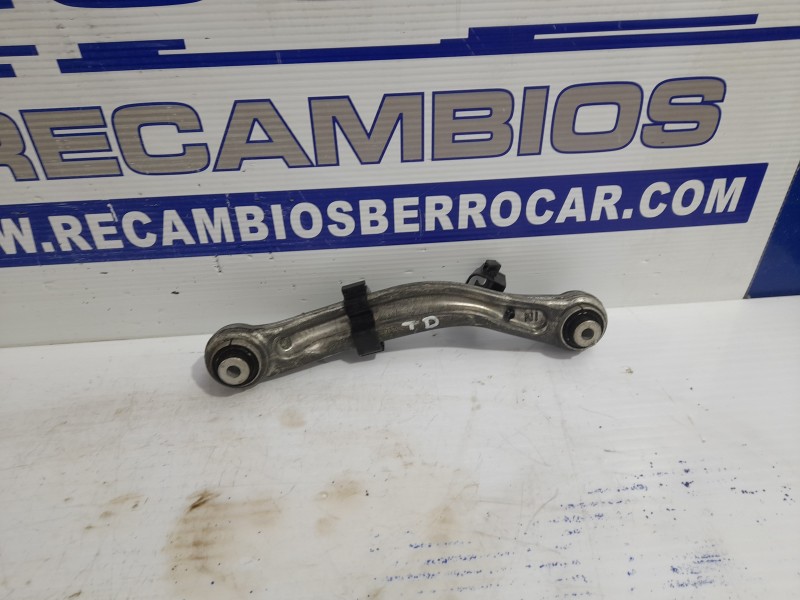 Recambio de brazo suspension superior trasero derecho para jaguar xe 2.0 diesel cat referencia OEM IAM GX735K742  