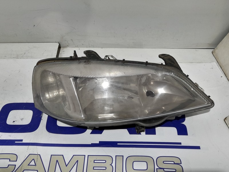 Recambio de faro derecho para opel astra g berlina referencia OEM IAM 90520878RH  