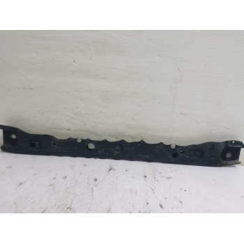 Recambio de soporte radiador para nissan micra (k12e) sport referencia OEM IAM 62530AX620  