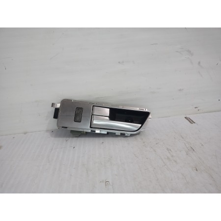 Recambio de maneta interior delantera izquierda para land rover discovery 4 tdv6 hse referencia OEM IAM AH2214017BA  