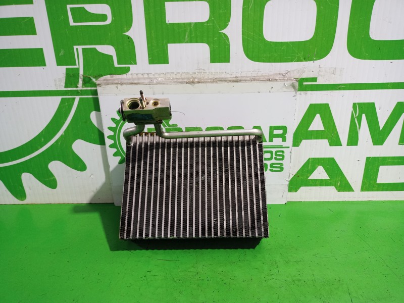 Recambio de evaporador aire acondicionado para peugeot 206 berlina e-music referencia OEM IAM 6444C6  