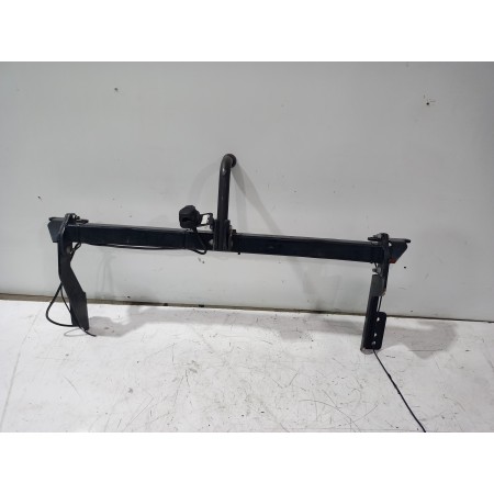 Recambio de enganche remolque para citroën c4 grand picasso avatar referencia OEM IAM ENGANCHE REMOLQUE CITROEN C4  