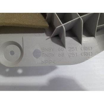 Recambio de moldura para mazda 3 berlina (bk) 1.6 cd diesel cat referencia OEM IAM BN8V68251  