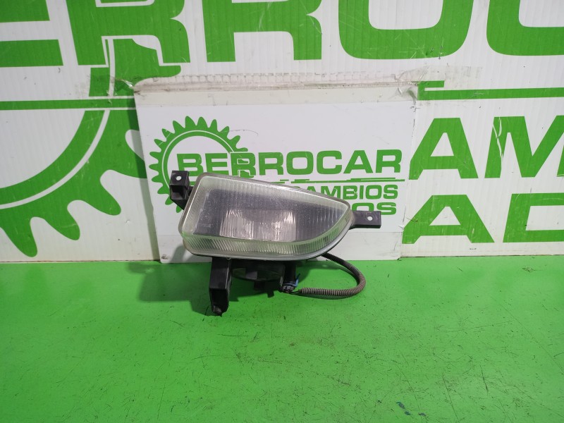 Recambio de faro antiniebla izquierdo para opel zafira a elegance referencia OEM IAM 6710011  