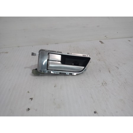 Recambio de maneta interior trasera izquierda para land rover discovery 4 tdv6 hse referencia OEM IAM AH2222601AA  