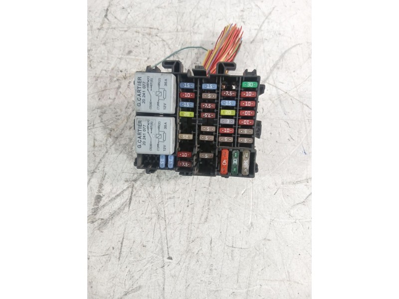 Recambio de caja reles / fusibles para dacia sandero ii (b8_) 1.5 dci referencia OEM IAM 243809584R  