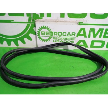 Recambio de goma contorno para peugeot 206 berlina e-music referencia OEM IAM 8707L2  