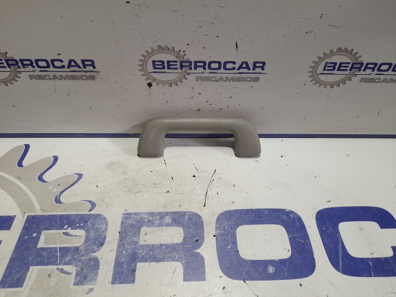 Recambio de asidero techo para toyota rav 4 2.2 d-4d cat referencia OEM IAM DVA10382  