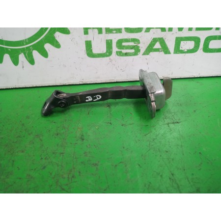 Recambio de retenedor puerta para toyota auris touring sports (e18) active referencia OEM IAM 6861002240  