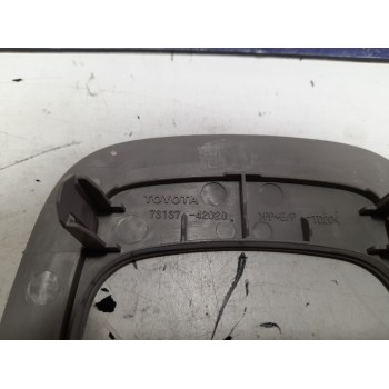 Recambio de moldura para toyota rav 4 2.2 d-4d cat referencia OEM IAM 7313742020  