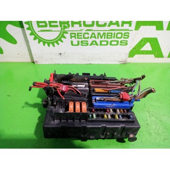 Recambio de caja reles / fusibles para opel vectra c berlina gts referencia OEM IAM 519049035  