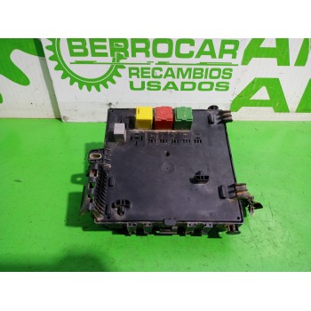 Recambio de caja reles / fusibles para opel vectra c berlina gts referencia OEM IAM 519049035  