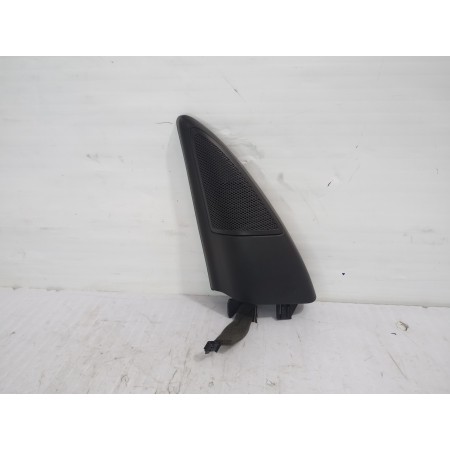 Recambio de altavoz puerta delantera izquierda para land rover discovery 4 tdv6 hse referencia OEM IAM AH2217701AC  