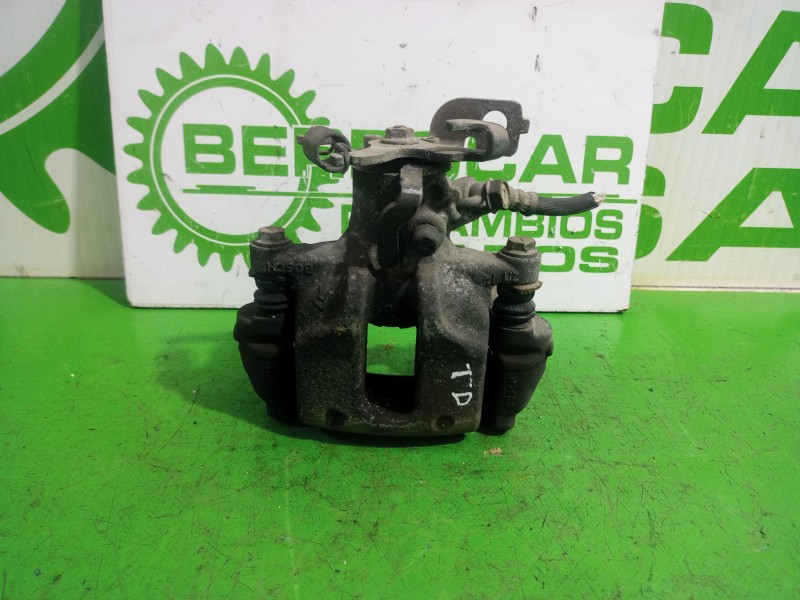 Recambio de pinza de freno trasera derecha para toyota auris touring sports (e18) active referencia OEM IAM 0204L67276 / 4783002