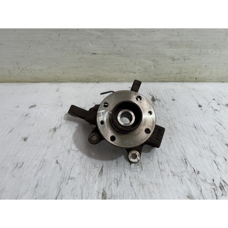 Recambio de mangueta delantera izquierda para nissan micra (k12e) sport referencia OEM IAM 40015AX600  