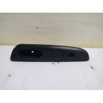 Recambio de mando elevalunas delantero derecho para daewoo matiz cd referencia OEM IAM 96563823  