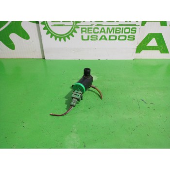 Recambio de bomba limpia para peugeot 206 berlina e-music referencia OEM IAM 643460  