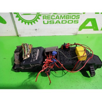 Recambio de caja reles / fusibles para opel vectra c berlina gts referencia OEM IAM 13165970  