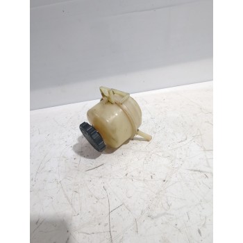 Recambio de deposito servo para kia rio i sedán (dc_) 1.3 referencia OEM IAM 0K30B32690D  