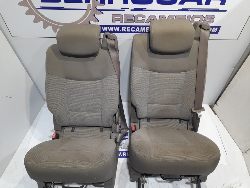 Recambio de asientos traseros para renault scenic ii 1.5 dci diesel referencia OEM IAM 7701052057  