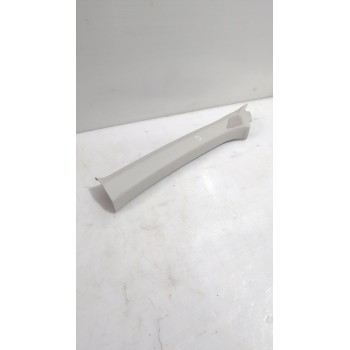 MOLDURA DERECHA 2GA867233 