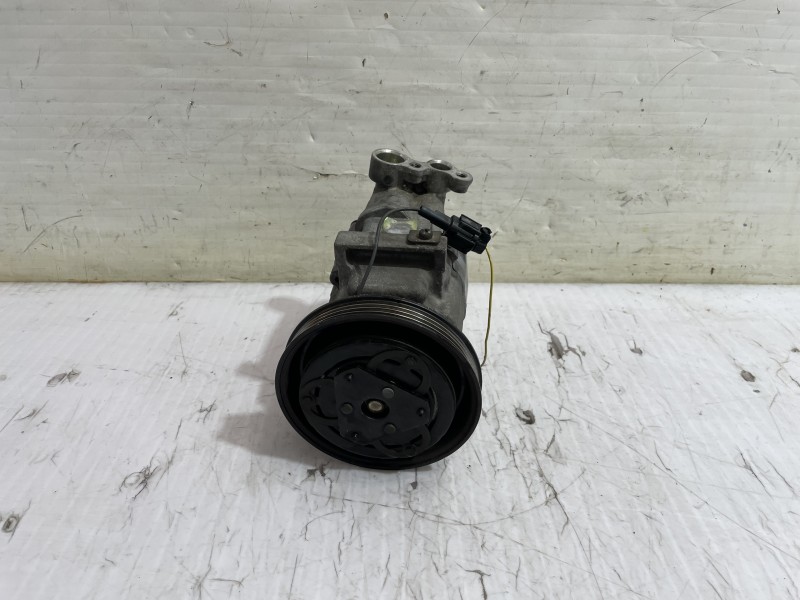 Recambio de compresor aire acondicionado para nissan micra (k12e) sport referencia OEM IAM 92600AX800  