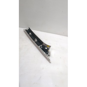 Recambio de moldura derecha para volkswagen t-roc (a11, d11) 1.6 tdi referencia OEM IAM 2GA867233  