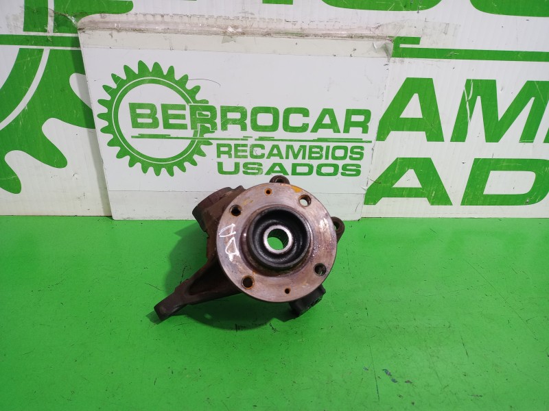 Recambio de mangueta delantera derecha para peugeot 206 berlina e-music referencia OEM IAM 364752  