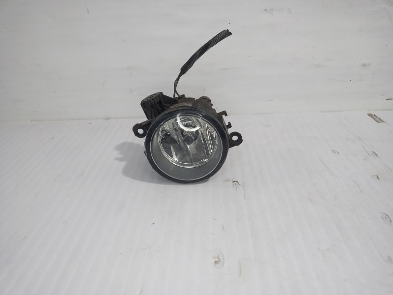 Recambio de faro antiniebla derecho para land rover discovery 4 tdv6 hse referencia OEM IAM 89207191 / LR001587  