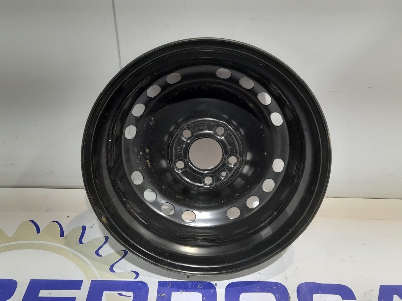 Recambio de llanta para peugeot 207 1.4 referencia OEM IAM 5401P4  