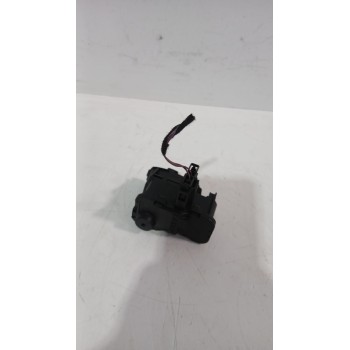 Recambio de motor tapa combustible para volkswagen t-roc (a11, d11) 1.6 tdi referencia OEM IAM 810773F  