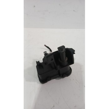 Recambio de motor tapa combustible para volkswagen t-roc (a11, d11) 1.6 tdi referencia OEM IAM 810773F  