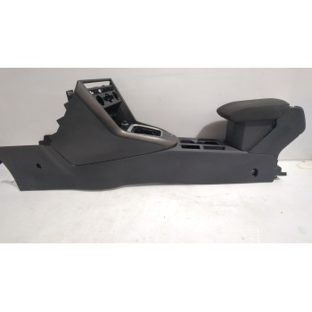 Recambio de consola central para volkswagen t-roc (a11, d11) 1.6 tdi referencia OEM IAM 2GA862534  
