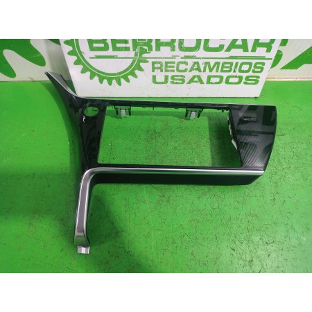 Recambio de moldura para toyota auris touring sports (e18) active referencia OEM IAM 5540502870 / 8391002200  