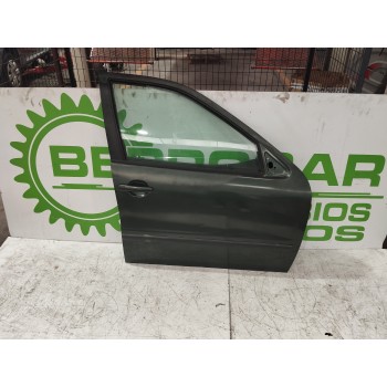 PUERTA DELANTERA DERECHA 1M0831056M 