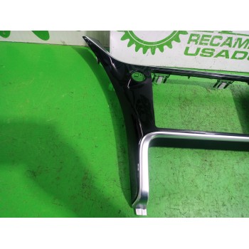 Recambio de moldura para toyota auris touring sports (e18) active referencia OEM IAM 5540502870 / 8391002200  