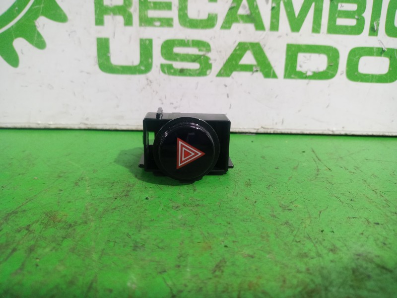 Recambio de warning para toyota auris touring sports (e18) active referencia OEM IAM 8433202300  