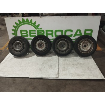 JUEGO LLANTAS 8200051008 