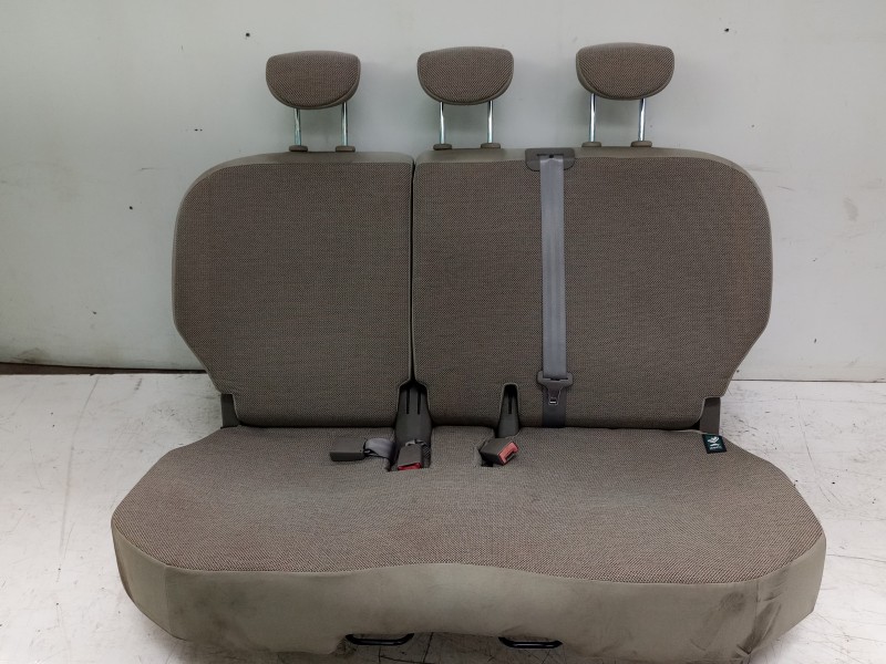Recambio de asiento trasero para nissan micra (k12e) sport referencia OEM IAM 88301AX40A  