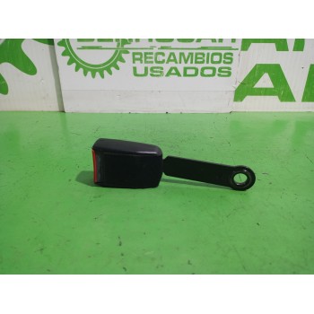 Recambio de enganche cinturon delantero izquierdo para peugeot 206 berlina e-music referencia OEM IAM 8973L3  