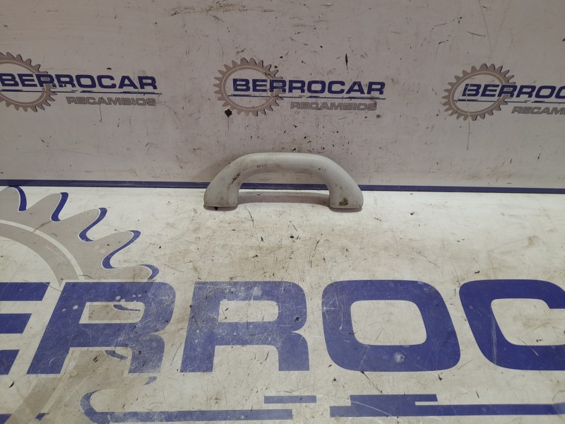 Recambio de asidero techo para skoda fabia combi referencia OEM IAM 5L6857607D  