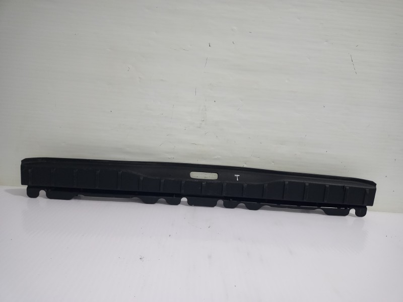 Recambio de moldura maletero para citroën c4 grand picasso avatar referencia OEM IAM 9654146677  