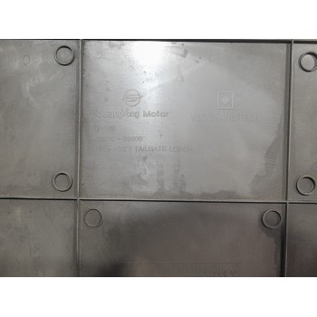 Recambio de guarnecido porton trasero para ssangyong kyron 2.0 xdi referencia OEM IAM 7381009000  