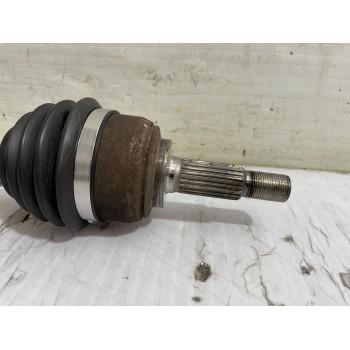 Recambio de transmision delantera izquierda para nissan micra (k12e) sport referencia OEM IAM 39101AY100  