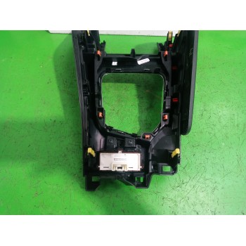 Recambio de guarnecidos palanca cambio para toyota auris touring sports (e18) active referencia OEM IAM 5882102520  